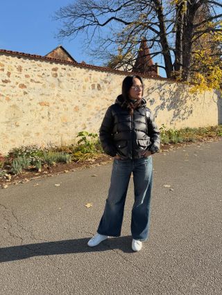 ✨ Novinka od LIU•JO! ✨ Stylová a teplá bunda, která tě zahřeje i v těch nejchladnějších dnech ❄️ Dostupná u nás ve třech...